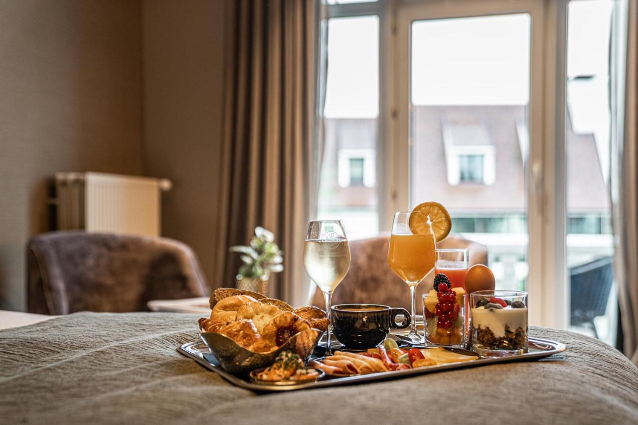 Hotel Britannia Кноке-Хайст Екстериор снимка