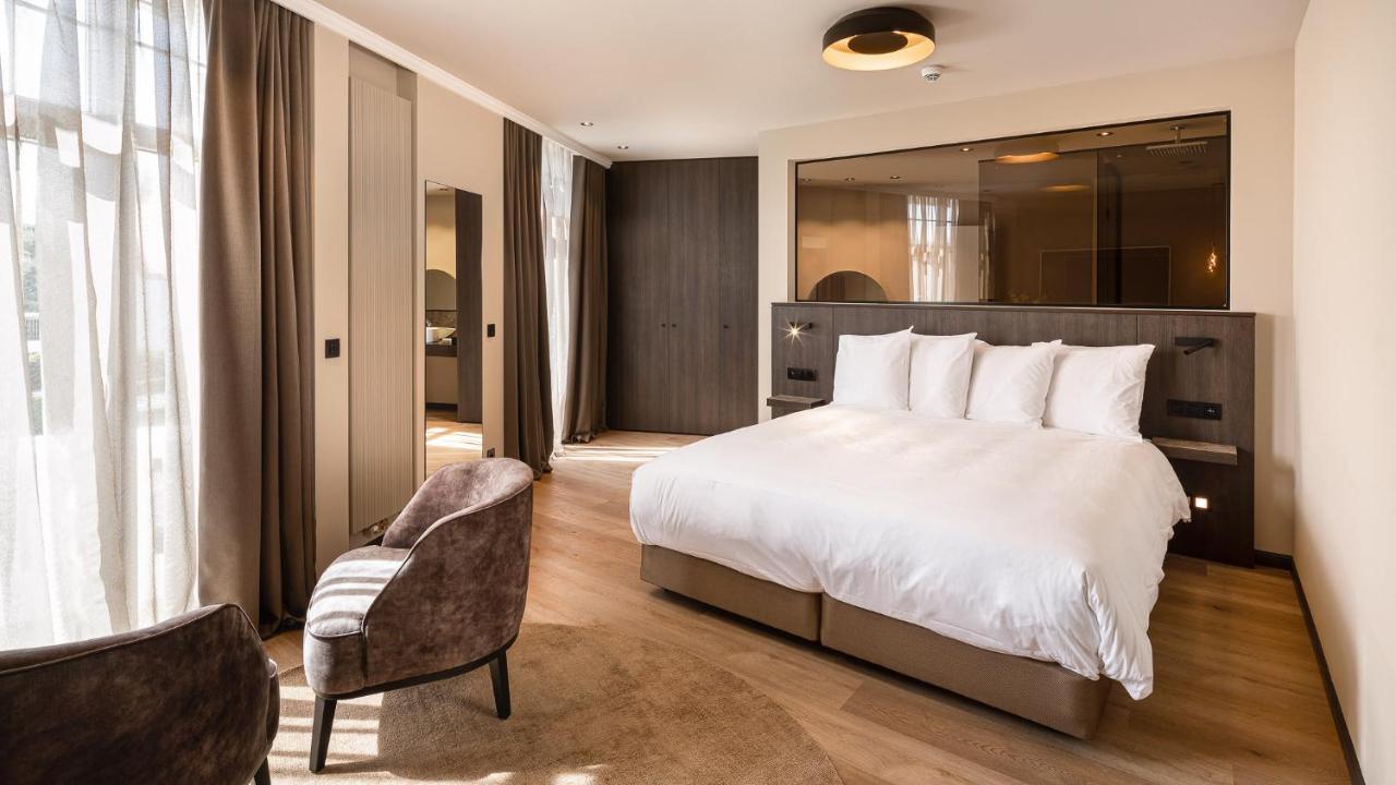 Hotel Britannia Кноке-Хайст Екстериор снимка